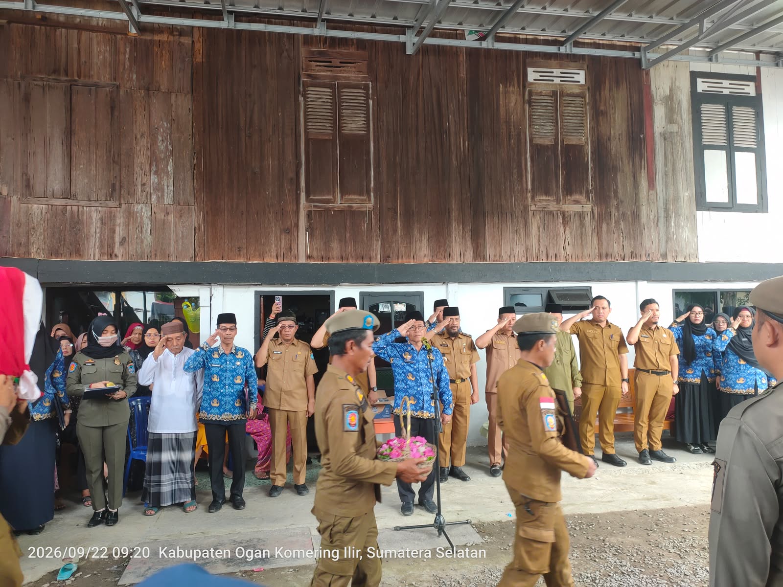 WhatsApp-Image-2026-09-22-at-13.07.10 Pemkab OKI Makamkan PNS Inspektorat Secara Kedinasan